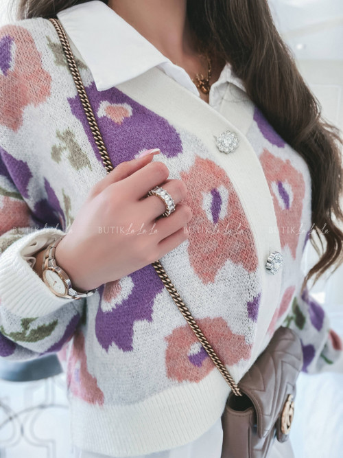 Sweter bezowy w kwiatowy print Loara