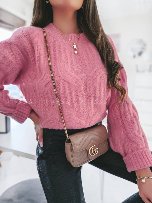 sweter różowy z warkoczem Ressi
