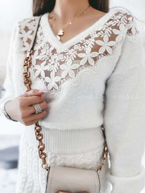 Piękny sweter biały z koronką Paul