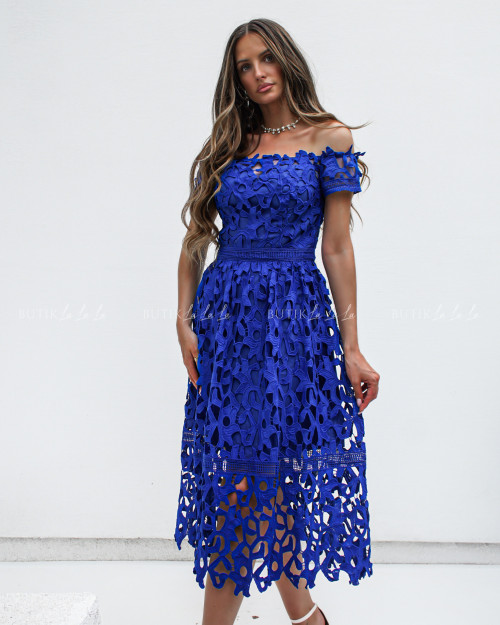 Sukienka gipiurowa kobaltowa Caprrina
