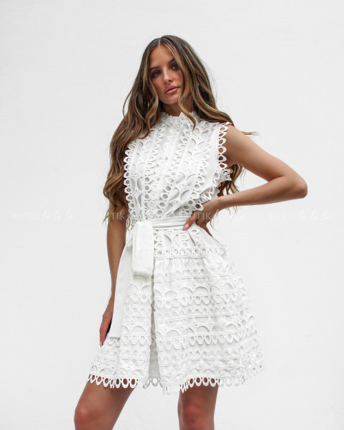 sukienka biała Pegonia
