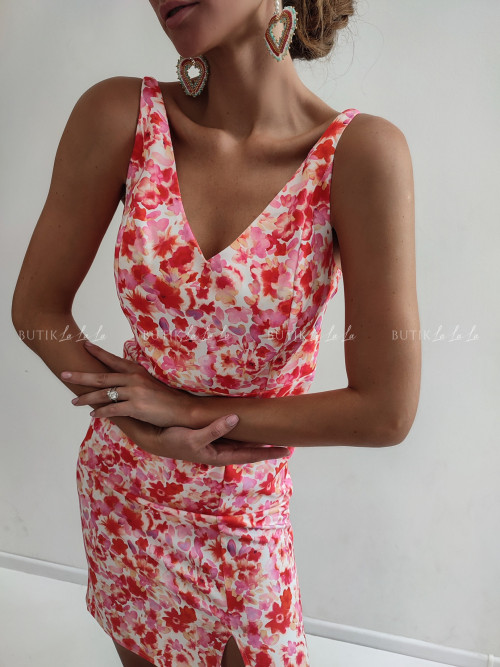 Sukienka w kwiatowy print na ramiączka Pola