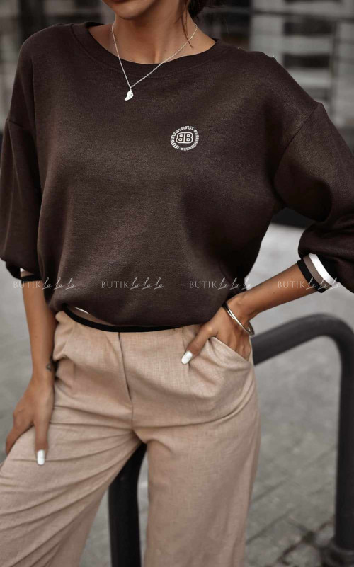 Sweter brązowy z aplikacją Tobisz