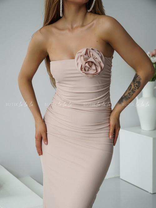 Sukienka dopasowana beżowa Gold Lady