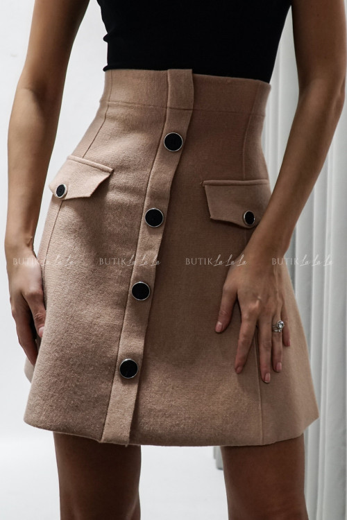 Spódnica beżowa z guzikammi Enso