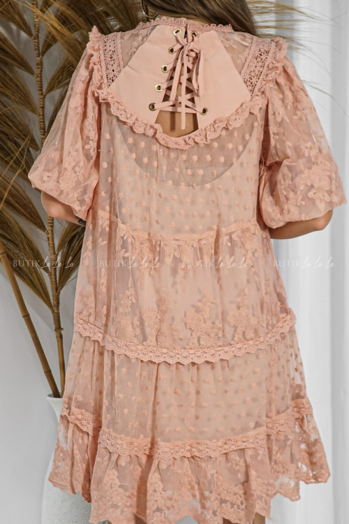 Sukienka boho z delikatnymi falbankami pudrowa Gwen 2
