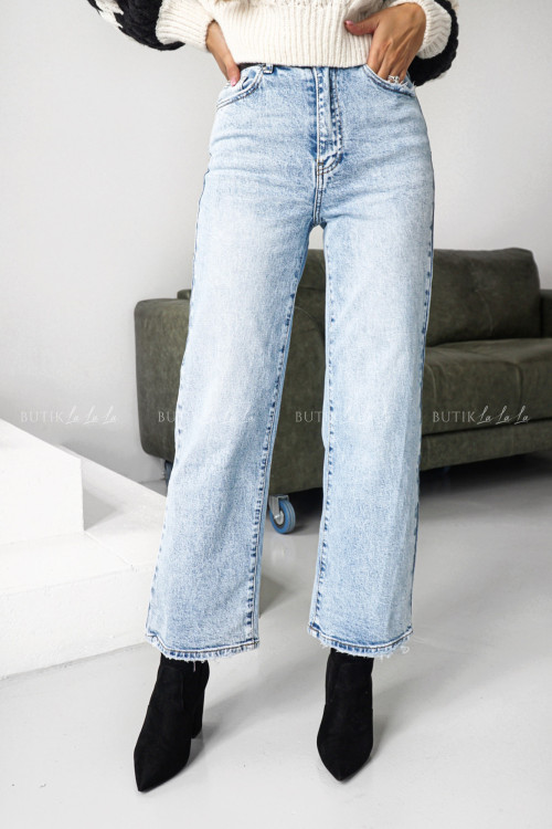 Spodnie jeansowe Straight Fit