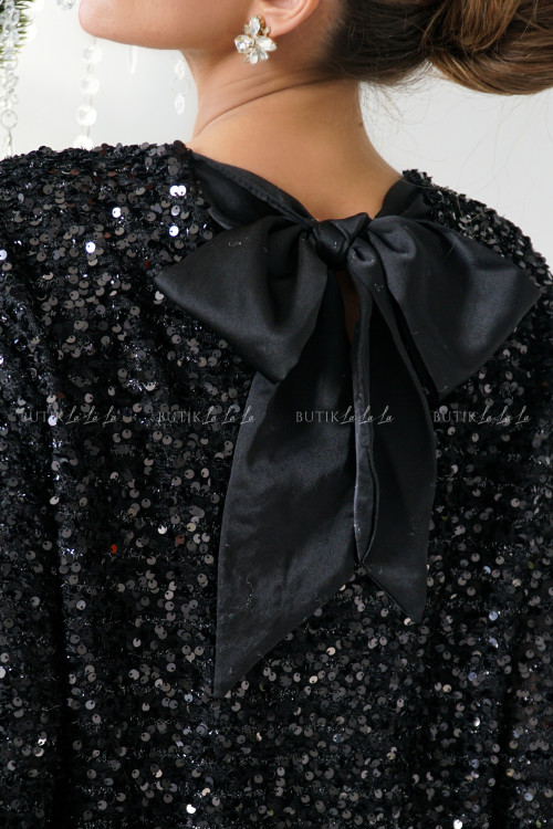 Sukienka czarna cekinowa z kokardą Maily