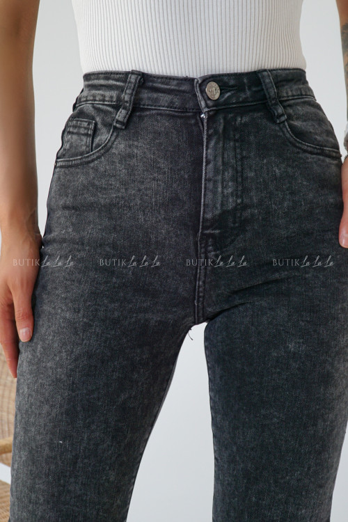 Spodnie jeansowe typu flared czarne 11
