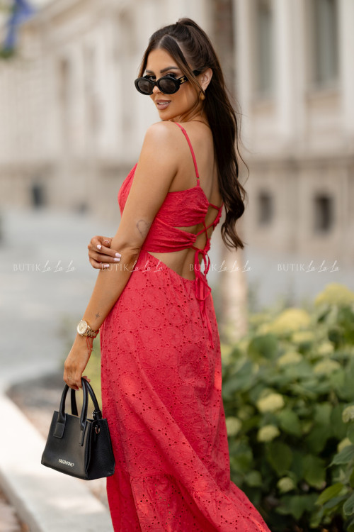 Sukienka ażurowa czerwona Sellena