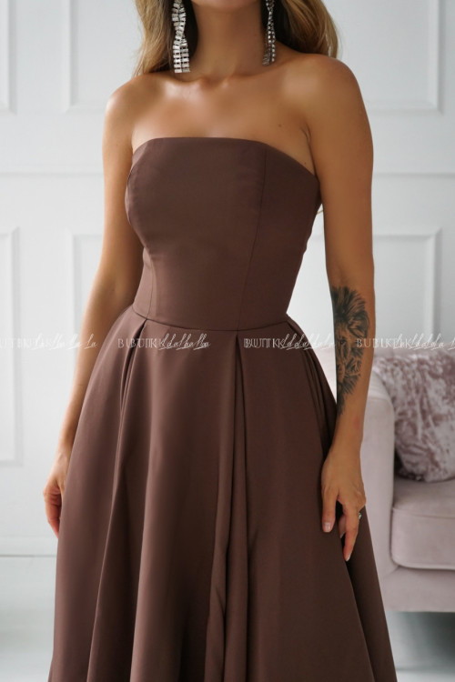 Sukienka rozkloszowana brązowa Mufina