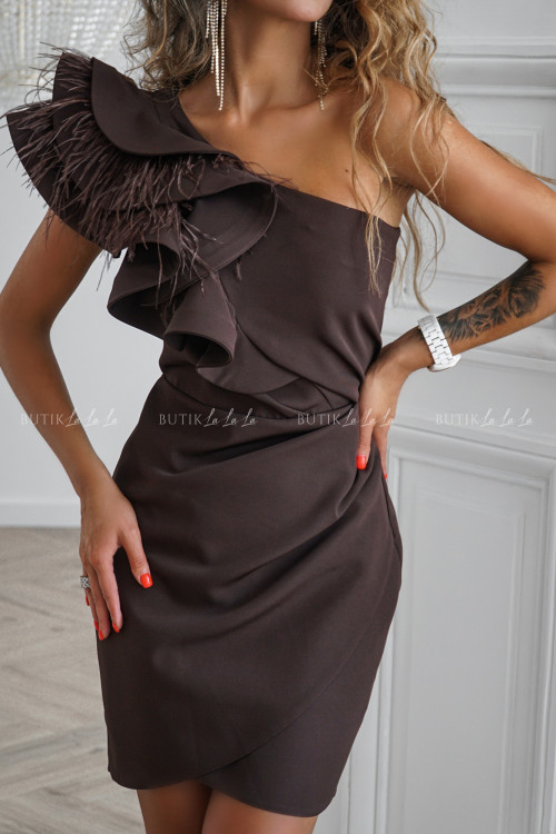 Sukienka mini czekoladowa z piórkami Whitney