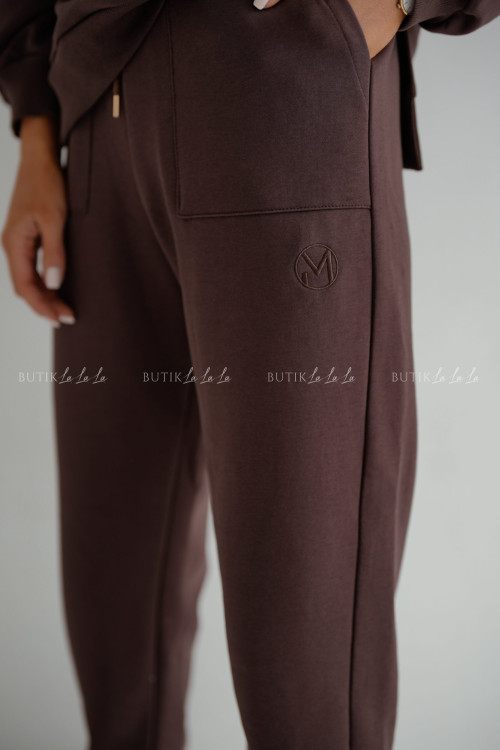 Komplet dresowy brązowy Lunie 4