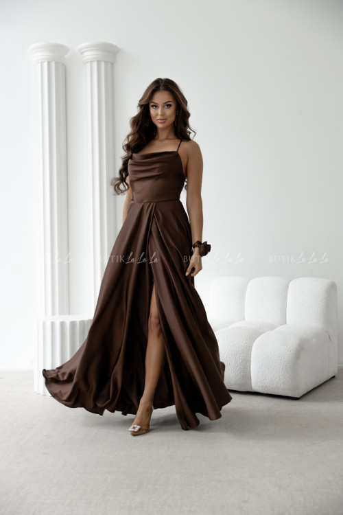 Sukienka maxi satynowa brązowa Frankie 1