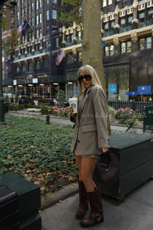 Płaszcz o kroju marynarki w jodełkę Busi 3