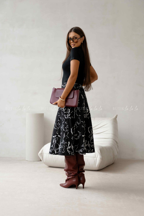 Bluzka z golfem na krótki rękaw czarna Hornie 2