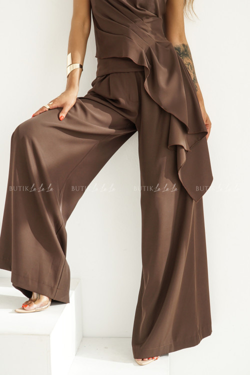 Komplet czekoladowy Here 4