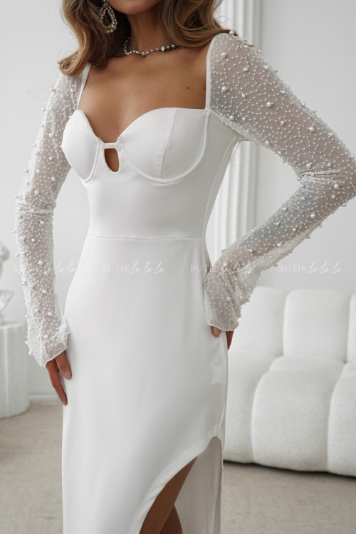 Sukienka maxi z ozdobnymi rękawami biała Avensa 4