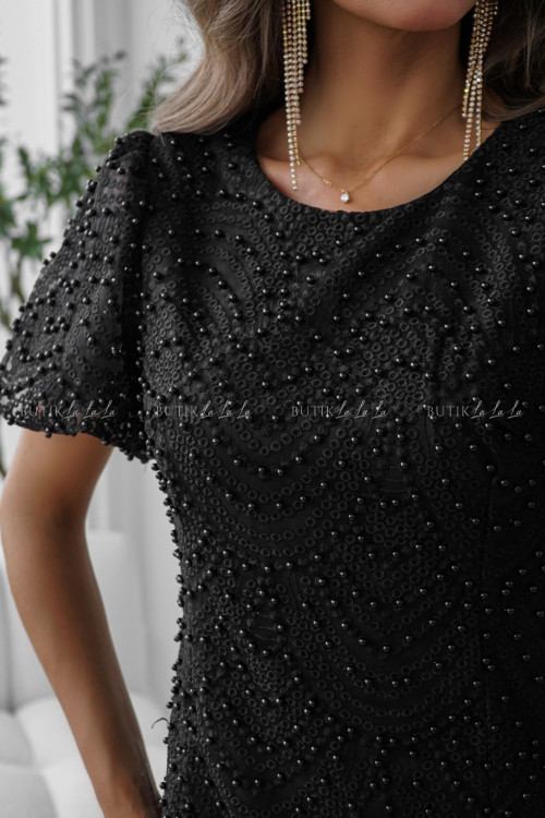 Sukienka z koralikami czarna Santa 3