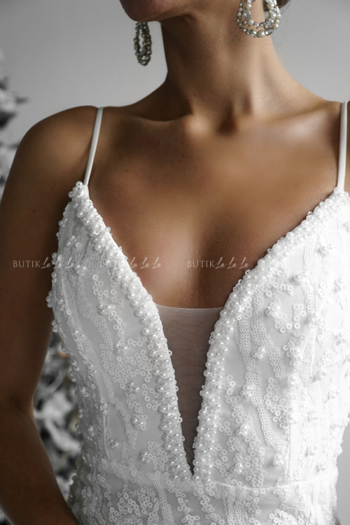 Sukienka mini cekinowa biała Kristin 4